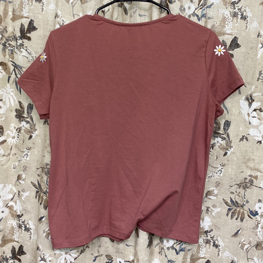 Daisy top - Picture 2 of 2